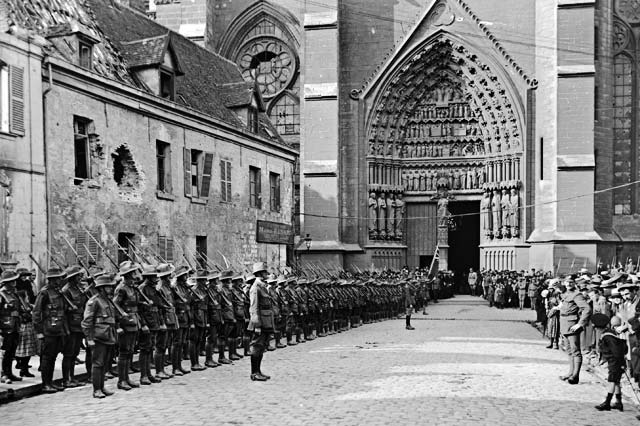 A guard of honour at Amiens Cathedral in 1919