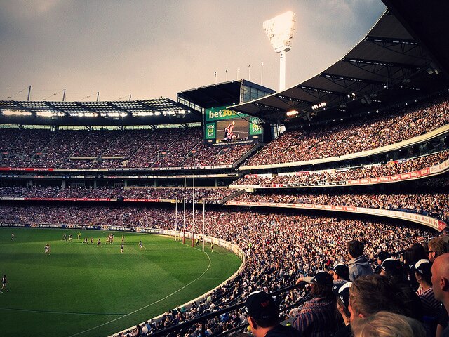 Melbourne Cricket Ground episode artwork