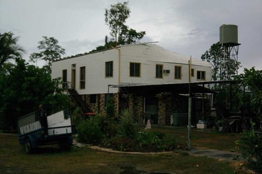 Abergowrie home loses its roof