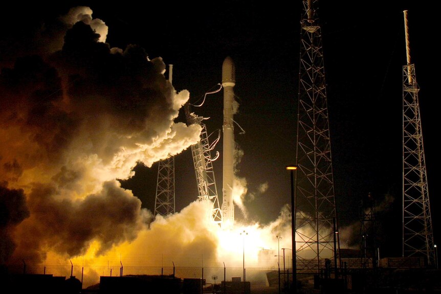 SpaceX Falcon 9 rocket lifts off