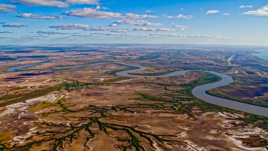 River snakes through Queensland outback