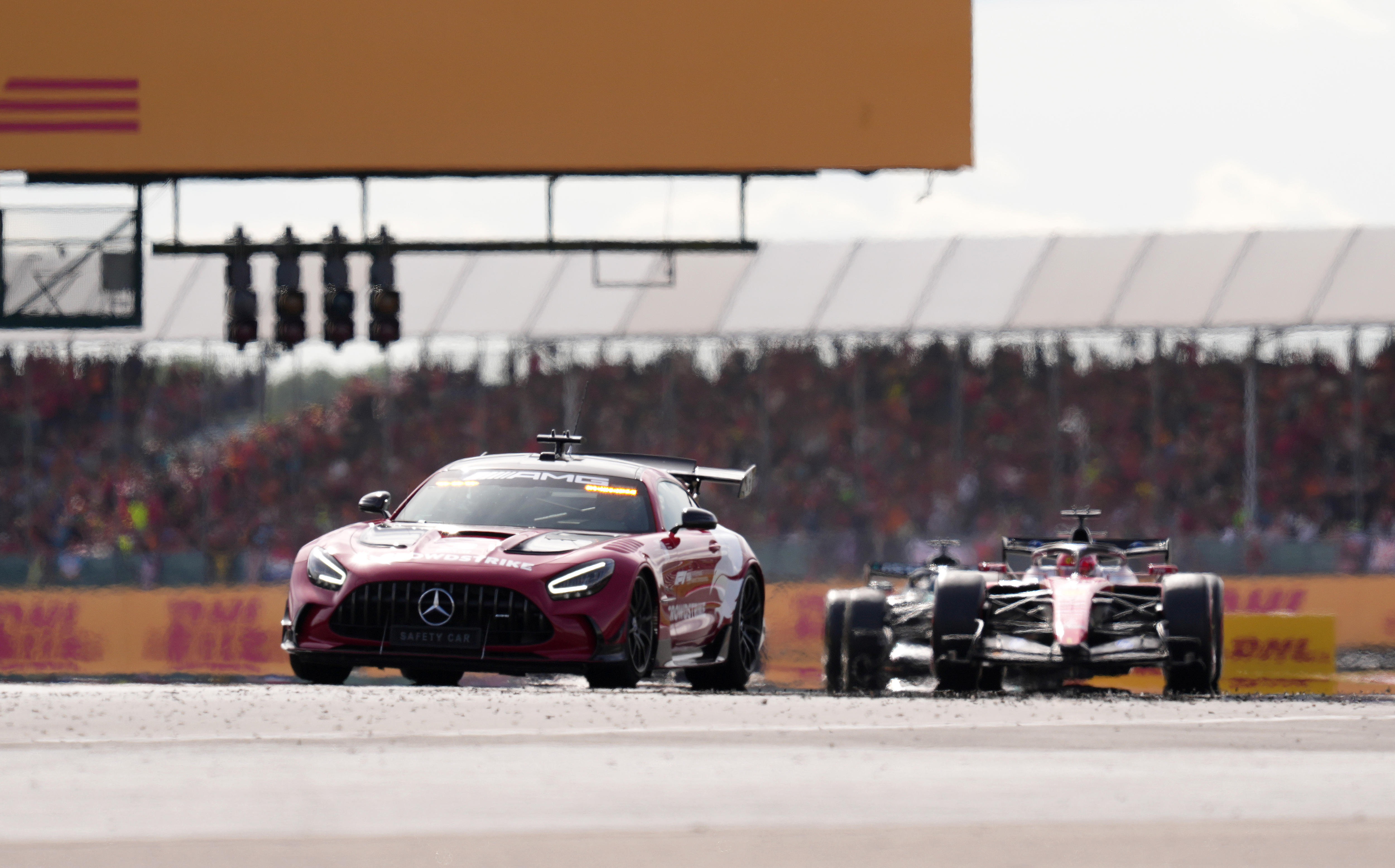 'Software error' blamed for F1 confusion as former driver calls for change