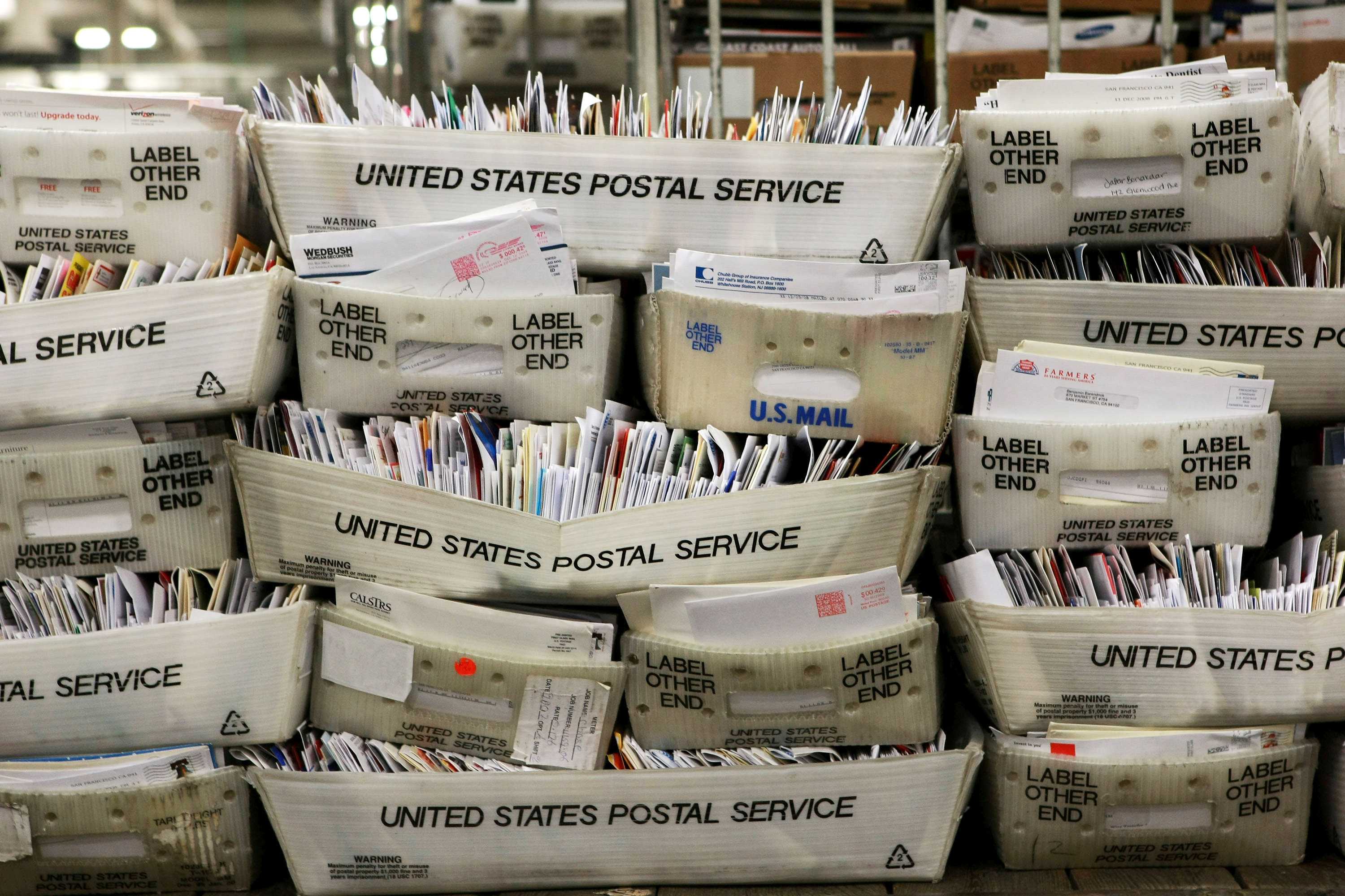 Is Trump dismantling the postal service to win the US election? - triple j
