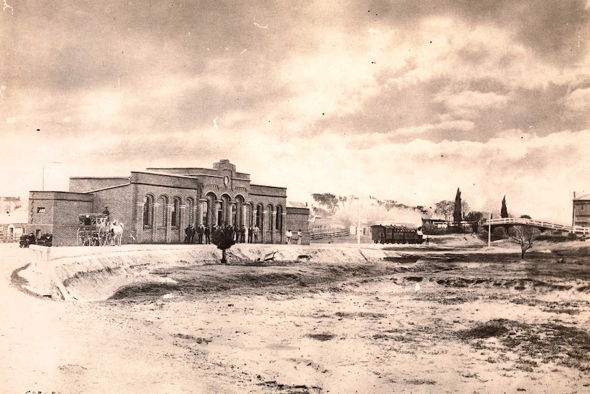 Perth Railway Station, 1881.