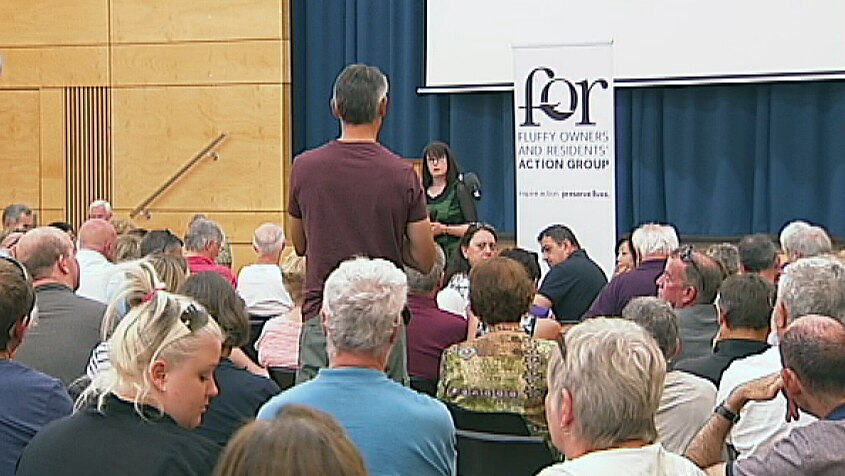 The meeting at Namadgi School was very emotional as Mr Fluffy homeowners expressed their frustration.