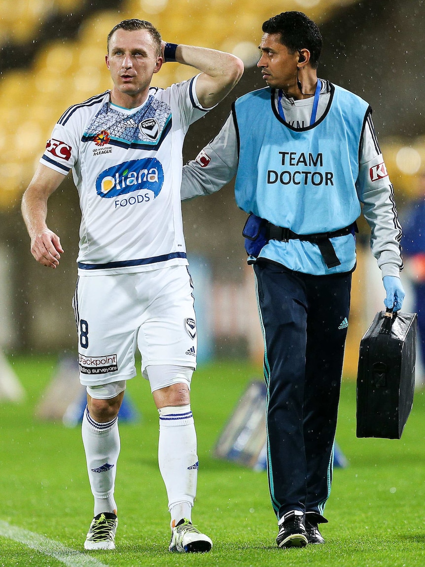 Berisha leaves the field after red card incident