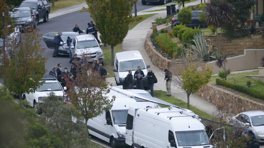 Police at scene of Melbourne terror raid
