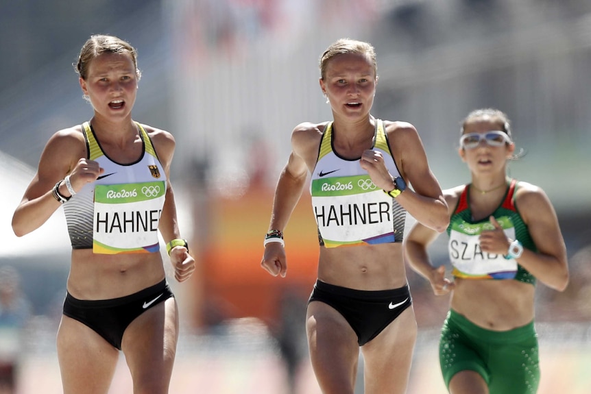 German twins Anna and Lisa Hahner run in the marathon in Rio