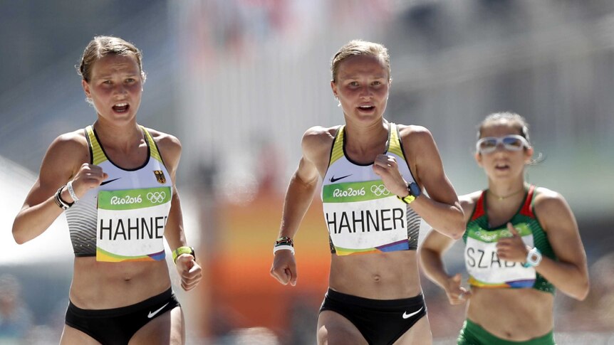 German twins Anna and Lisa Hahner run in the marathon in Rio