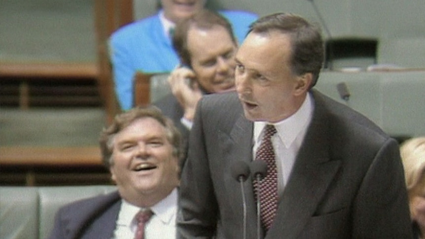 Paul Keating stands in parliament