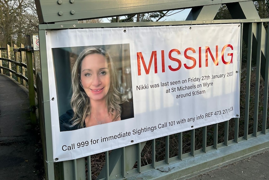 A banner calling for information about the disappearance of Nicola Bulley tied to a bridge. 