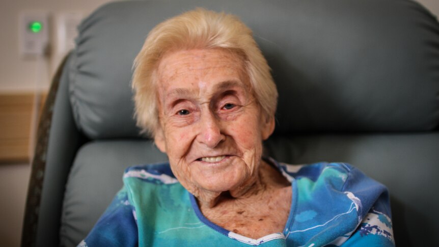 A close up photograph of aged care resident Laura Bradley, 92, from Inglewood in central Victoria.