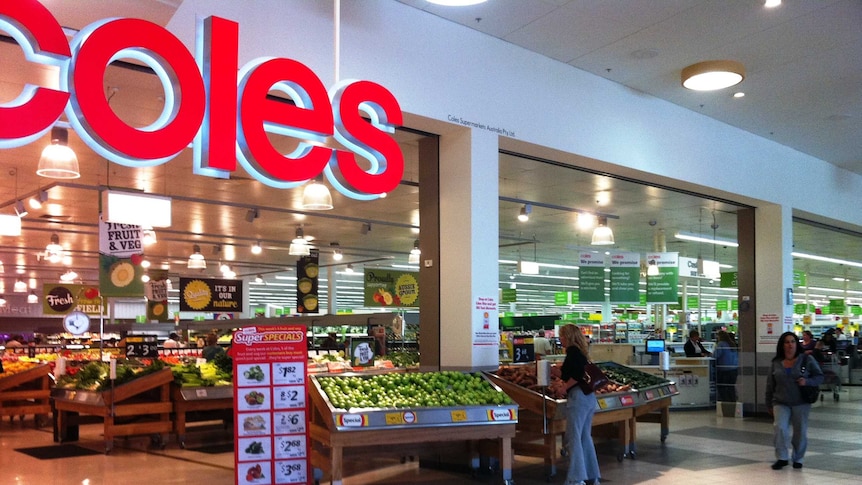 Coles supermarket with apples out the front