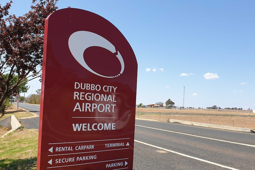 Entrance to Dubbo airport