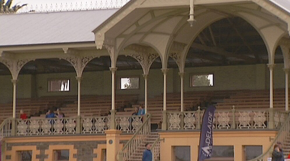 Push to bring horse racing back to Victoria Park in Adelaide's east ...