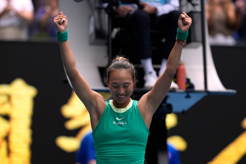 中国网球选手郑钦文首度打进澳网16强。