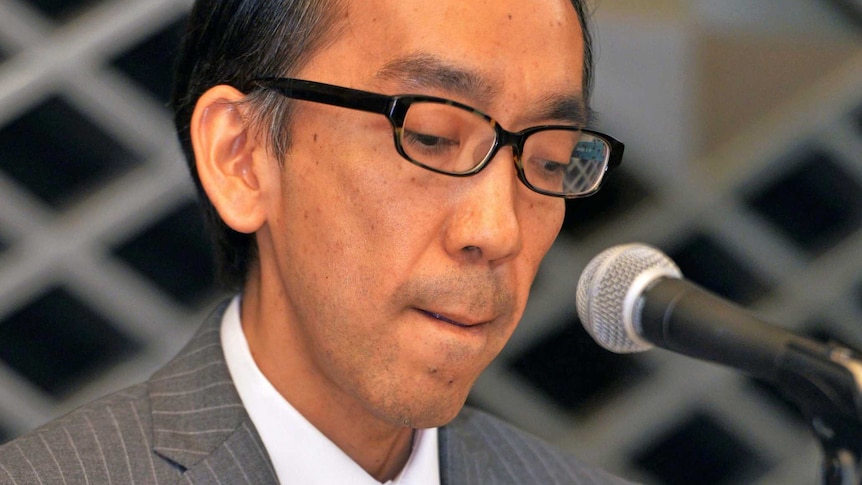 Takashi Niigaki speaks to press