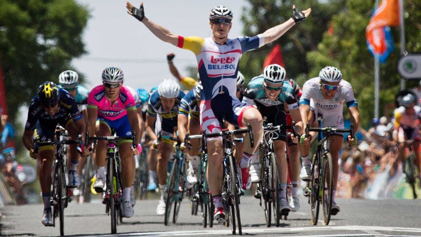 Andre Greipel takes out stage 4