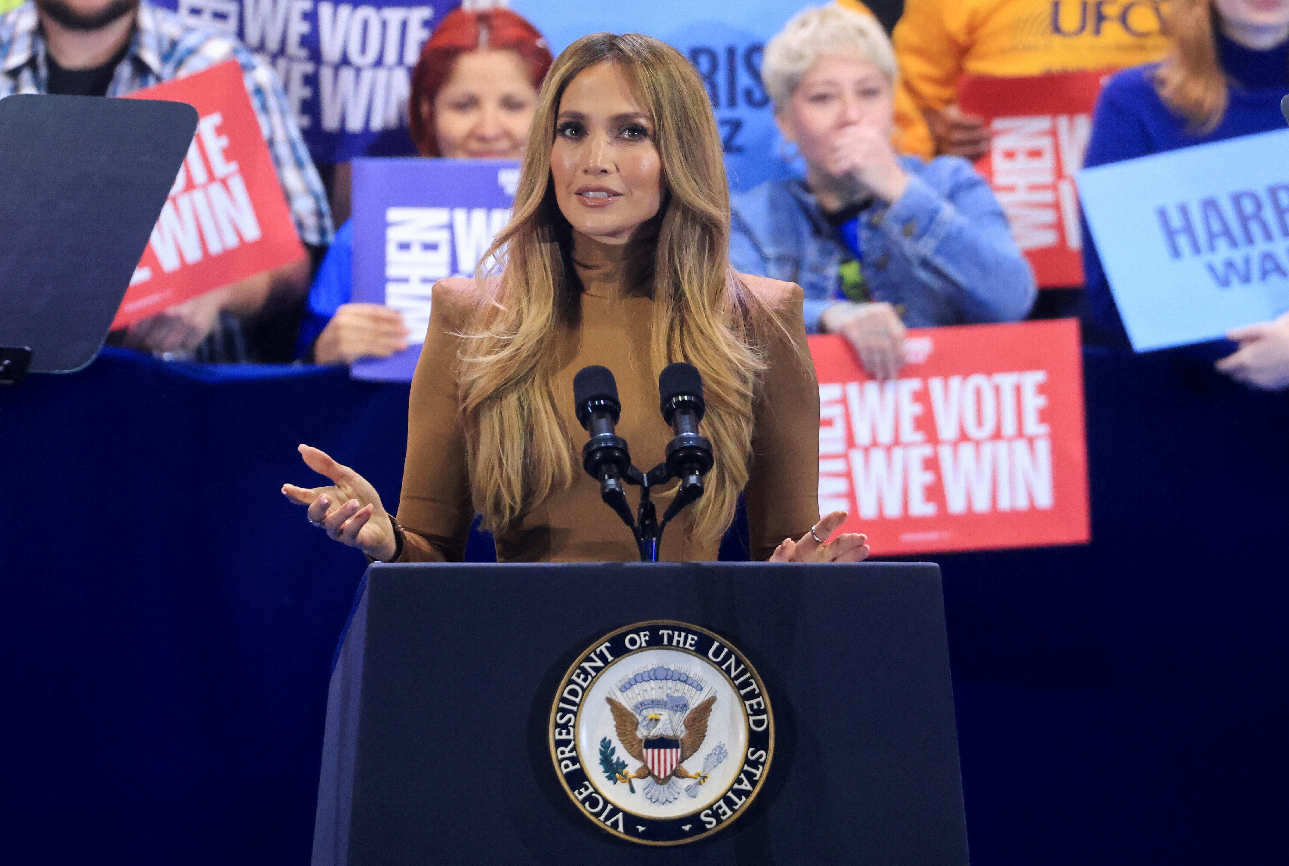Jennifer Lopez speaks at a campaign rally 