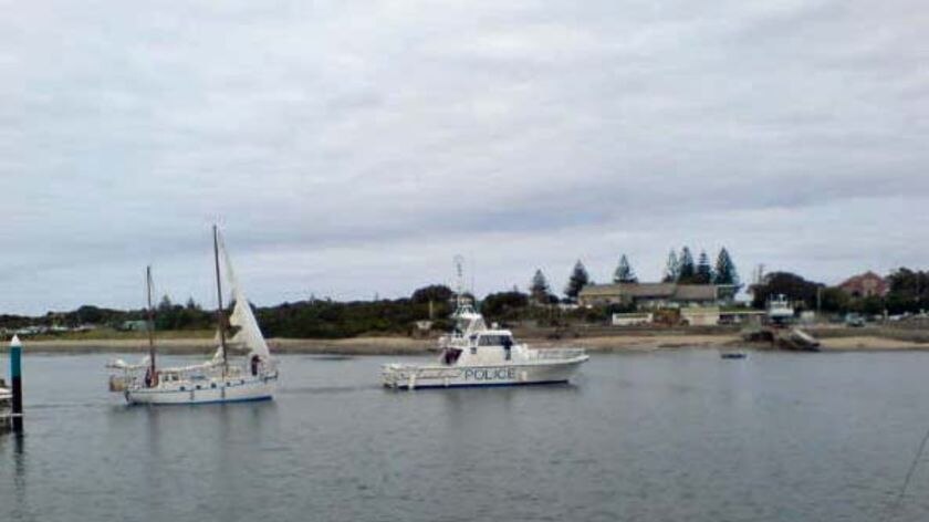 Water Police towed The Nada Two to Apollo Bay.