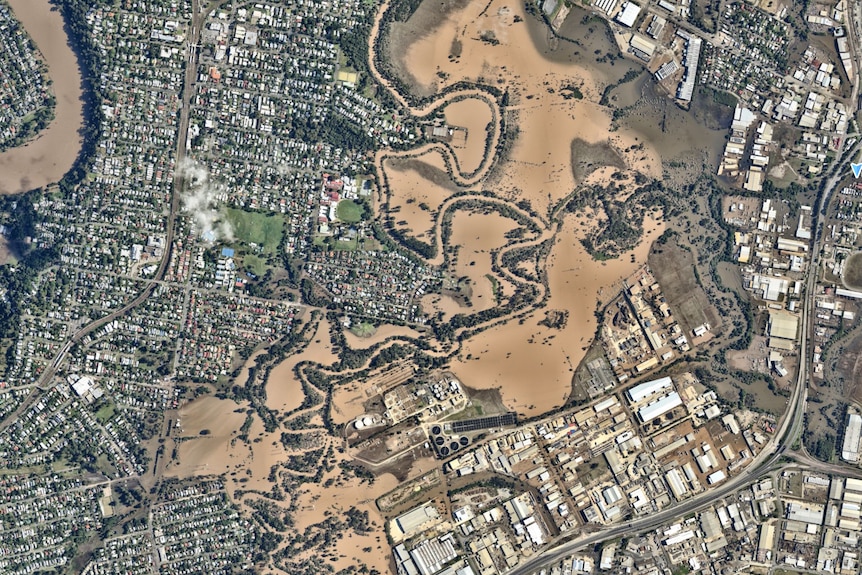 Aerial view of flooded Oxley Creek at Rocklea on 2 March 2022
