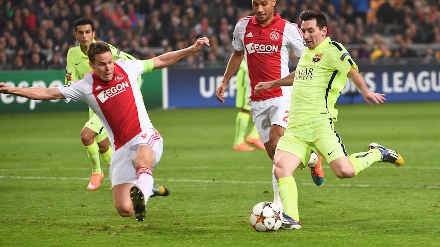 Messi winds up against Ajax