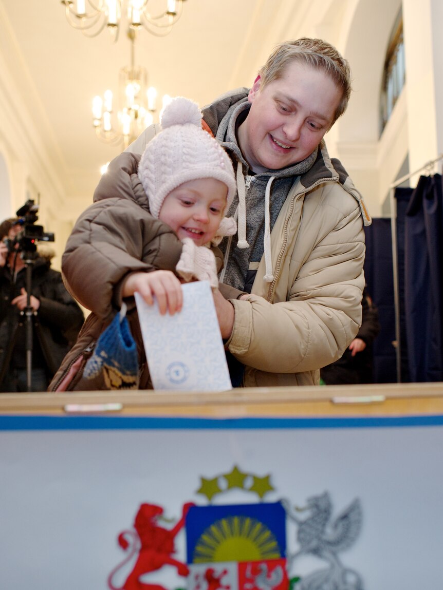 Latvia votes on Russian language referendum