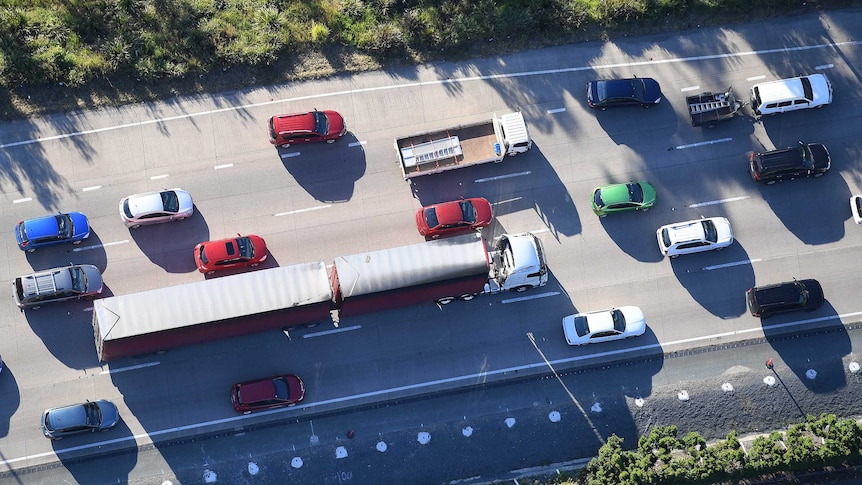 Overhead photo showing traffic on Pacific Highway