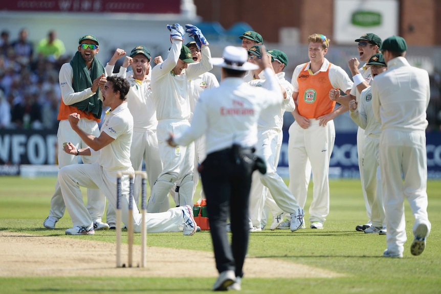 Starc dismisses Trott first ball at Trent Bridge