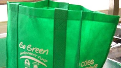 green supermarket bag