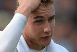Broad leaves the field at stumps on day three