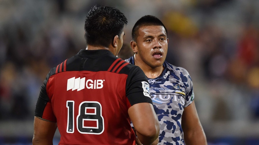 Allan Alaalatoa (R) shows his disappointment after the Brumbies' loss to the Crusaders last season.