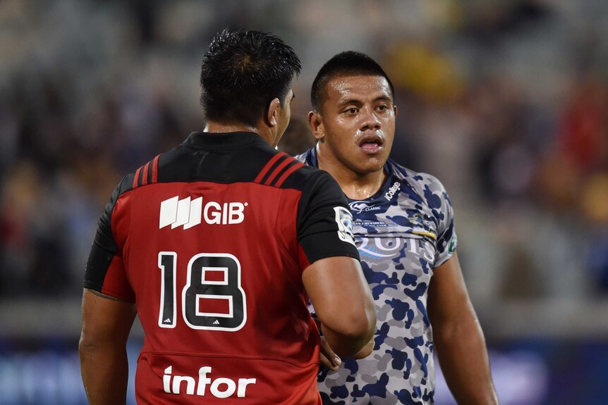 Allan Alaalatoa (R) shows his disappointment after the Brumbies' loss to the Crusaders last season.