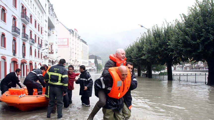 Pilgrims rescued from Lourdes floods