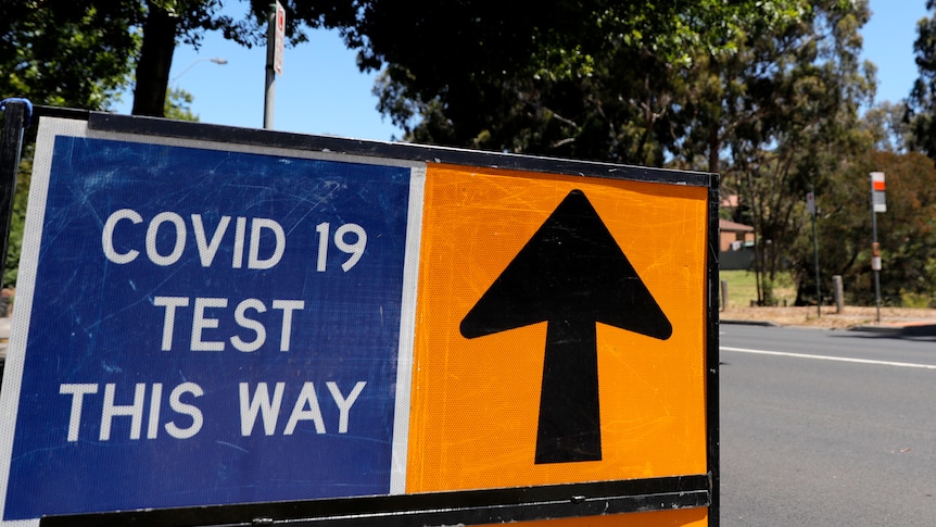 A sign for COVID-19 testing