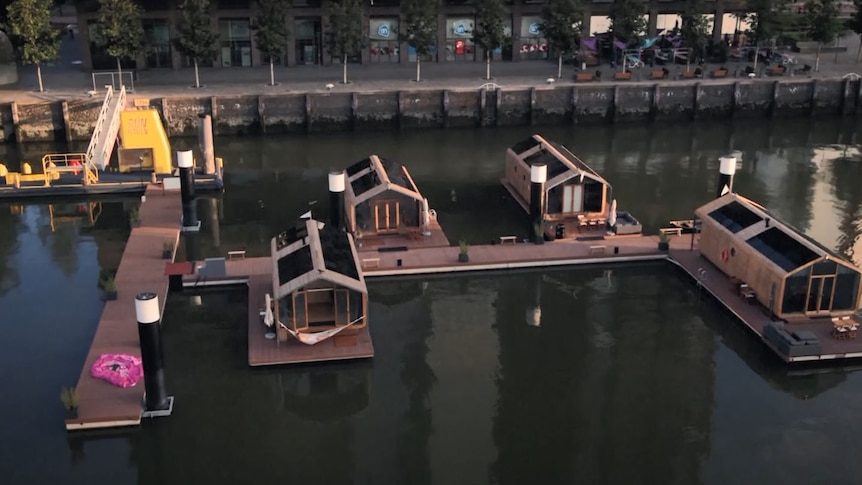 Les maisons flottantes en carton des Pays-Bas, Wikkelboats, pourraient être une solution de logement pour les zones à espace limité
