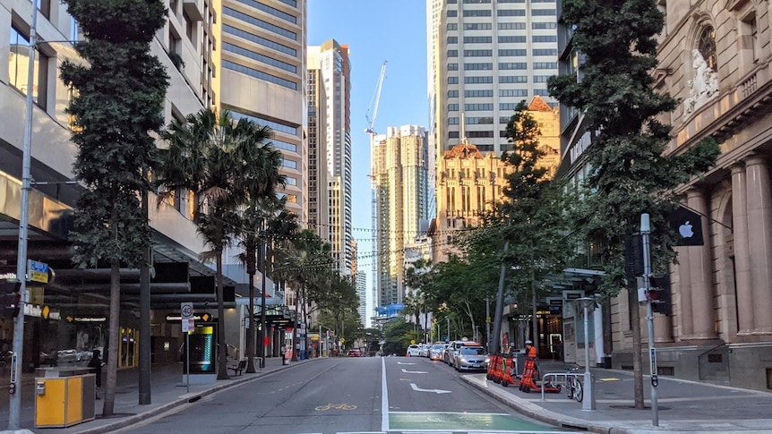 The intersection of Queen Streeet Mall and George Street in Brisbane is empty.