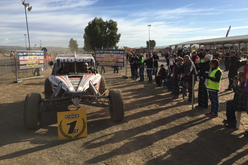 Shannon and Ian Rentsch win the 2017 Finke Desert Race for the fifth time in the cars category.