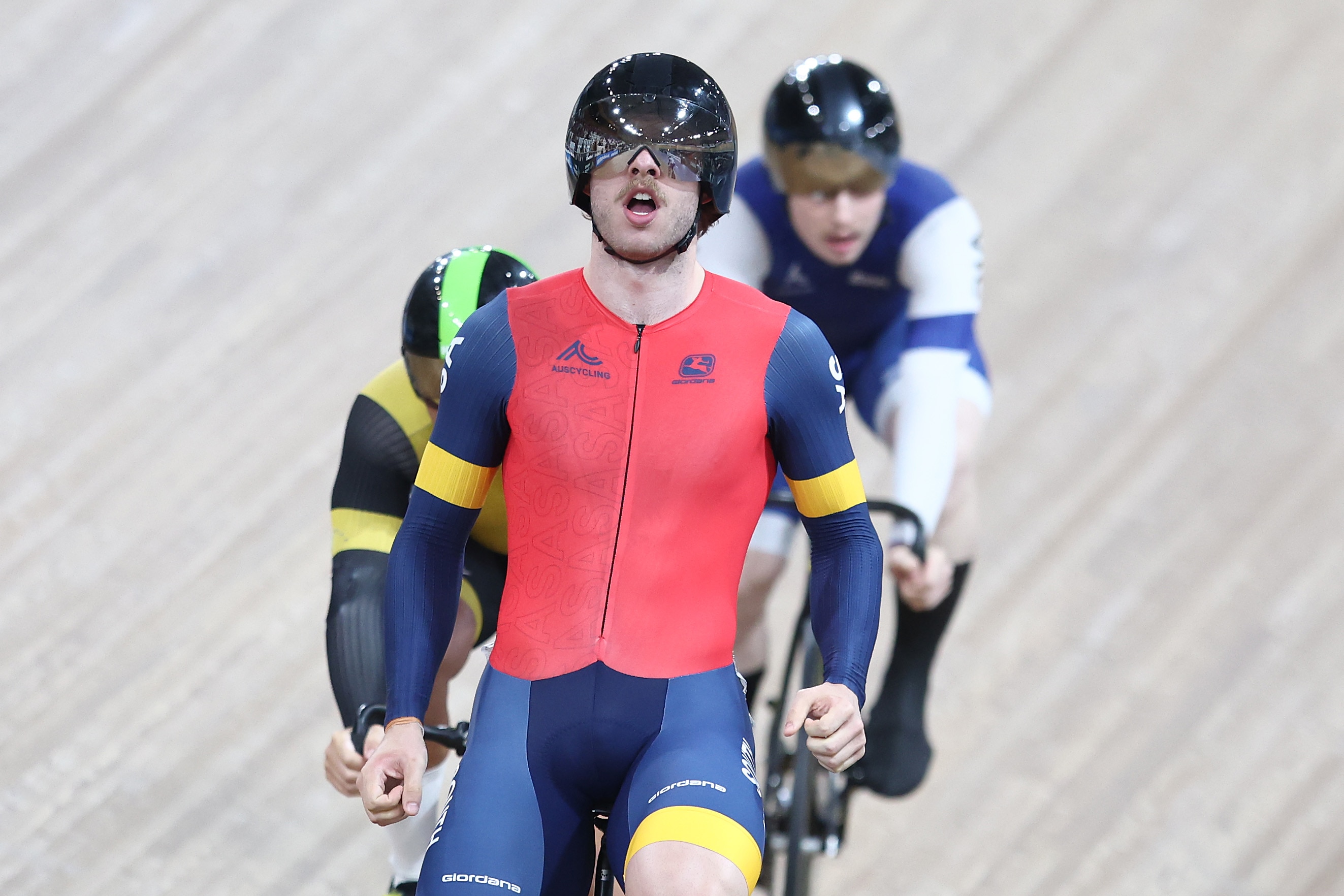 Hoffman and McCaig claim doubles as sprinters are drawn to Japanese keirin's siren call