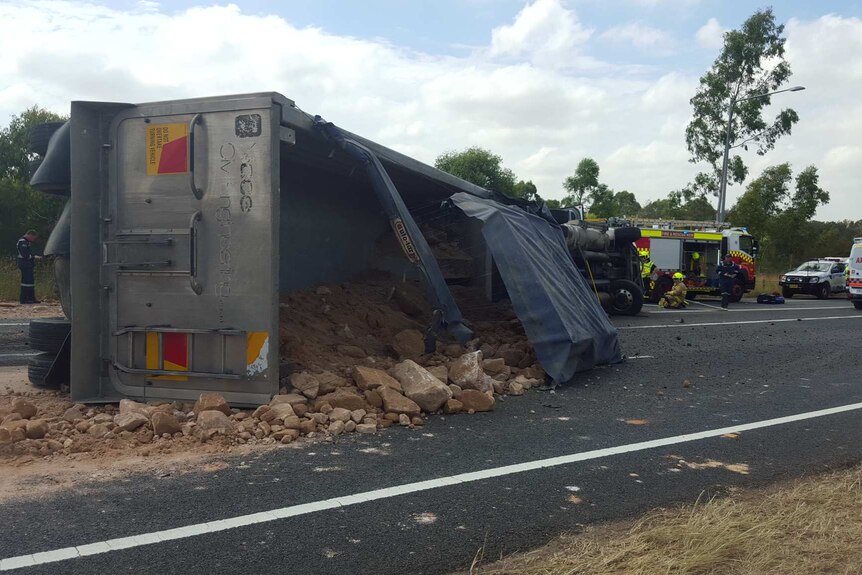 Truck crash on Sydney's M7
