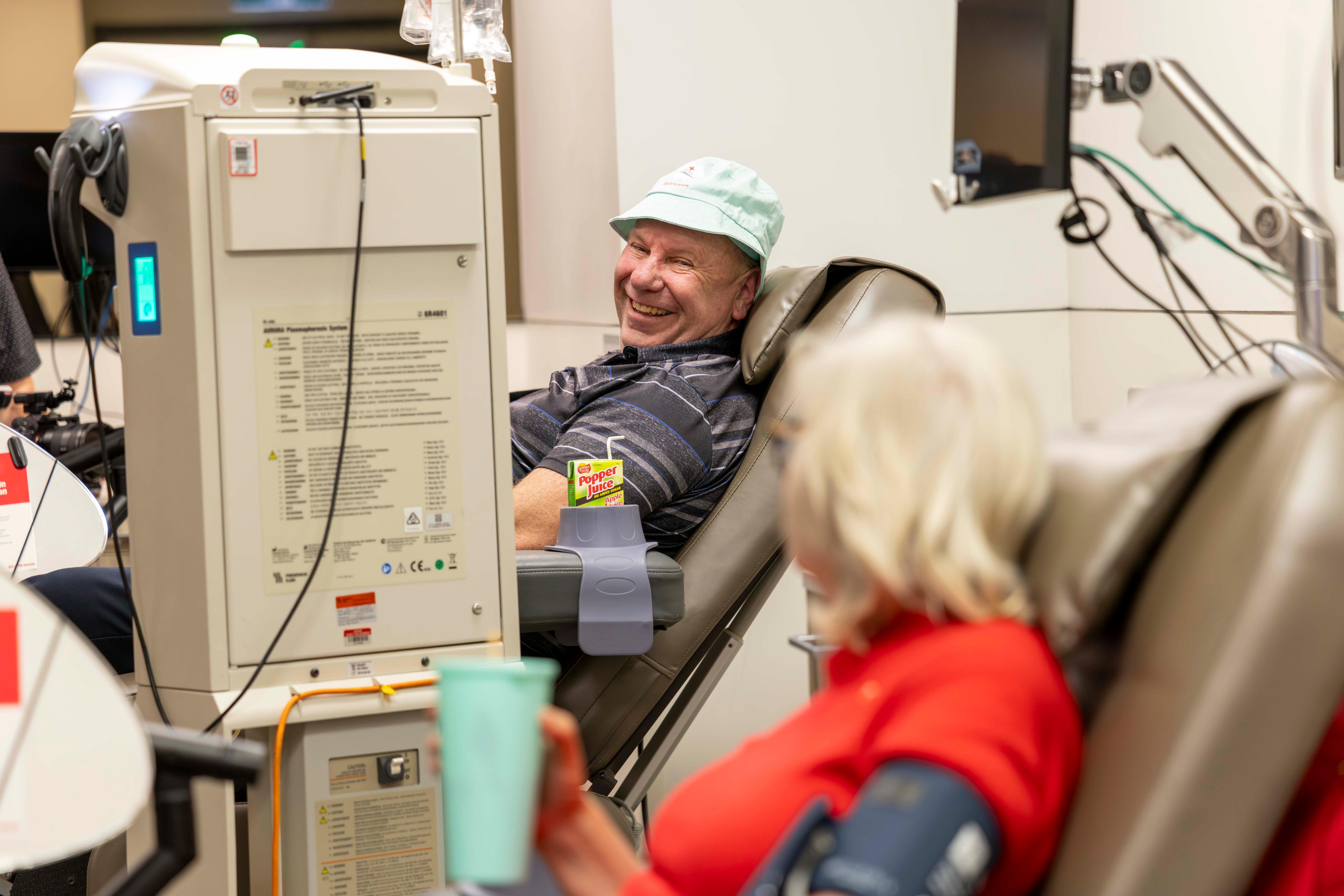 Melbourne man gives blood at all 85 donation centres across Australia