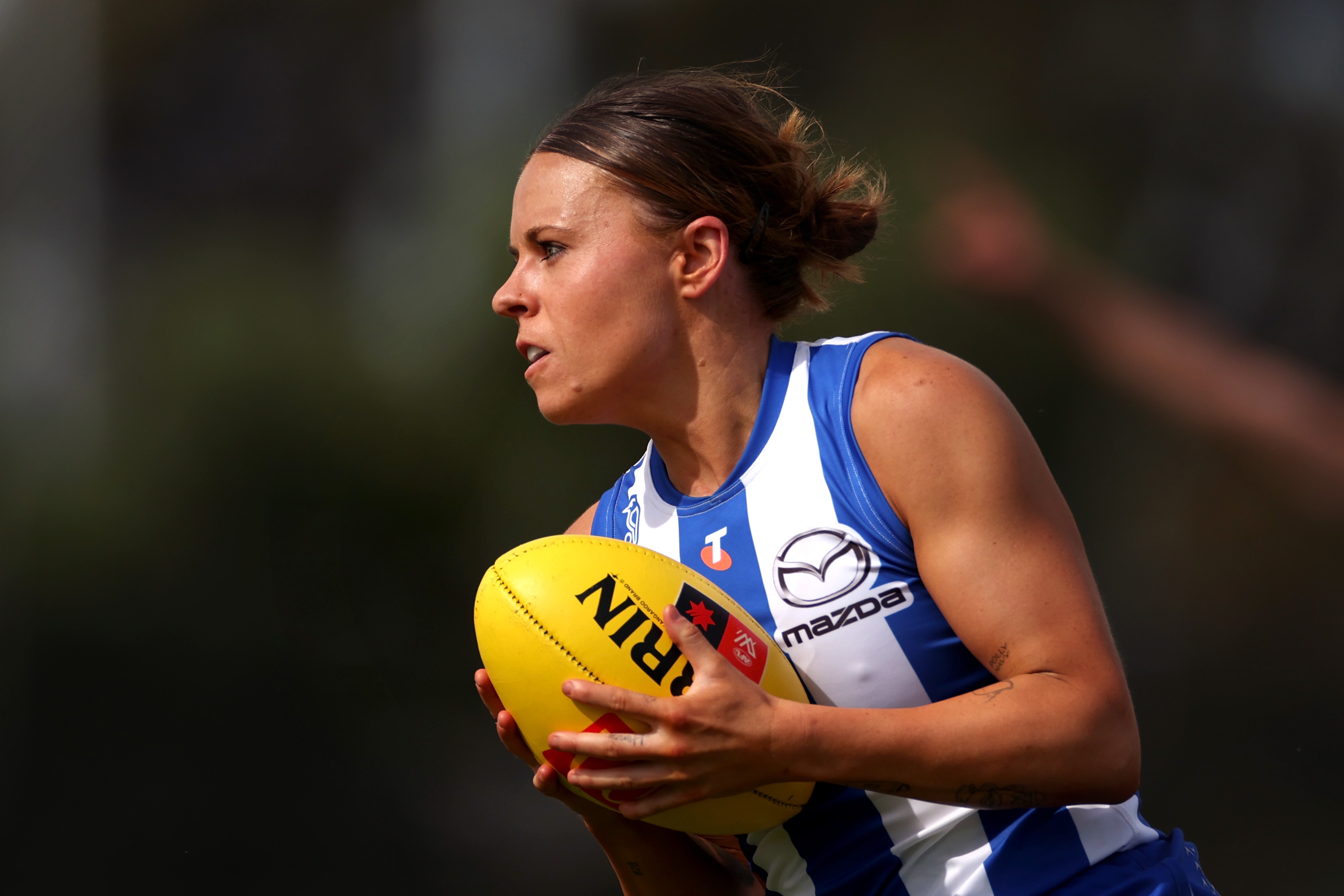 Roos make AFLW history with three straight minor premierships - ABC News & Headlines – Australian Broadcasting Corporation