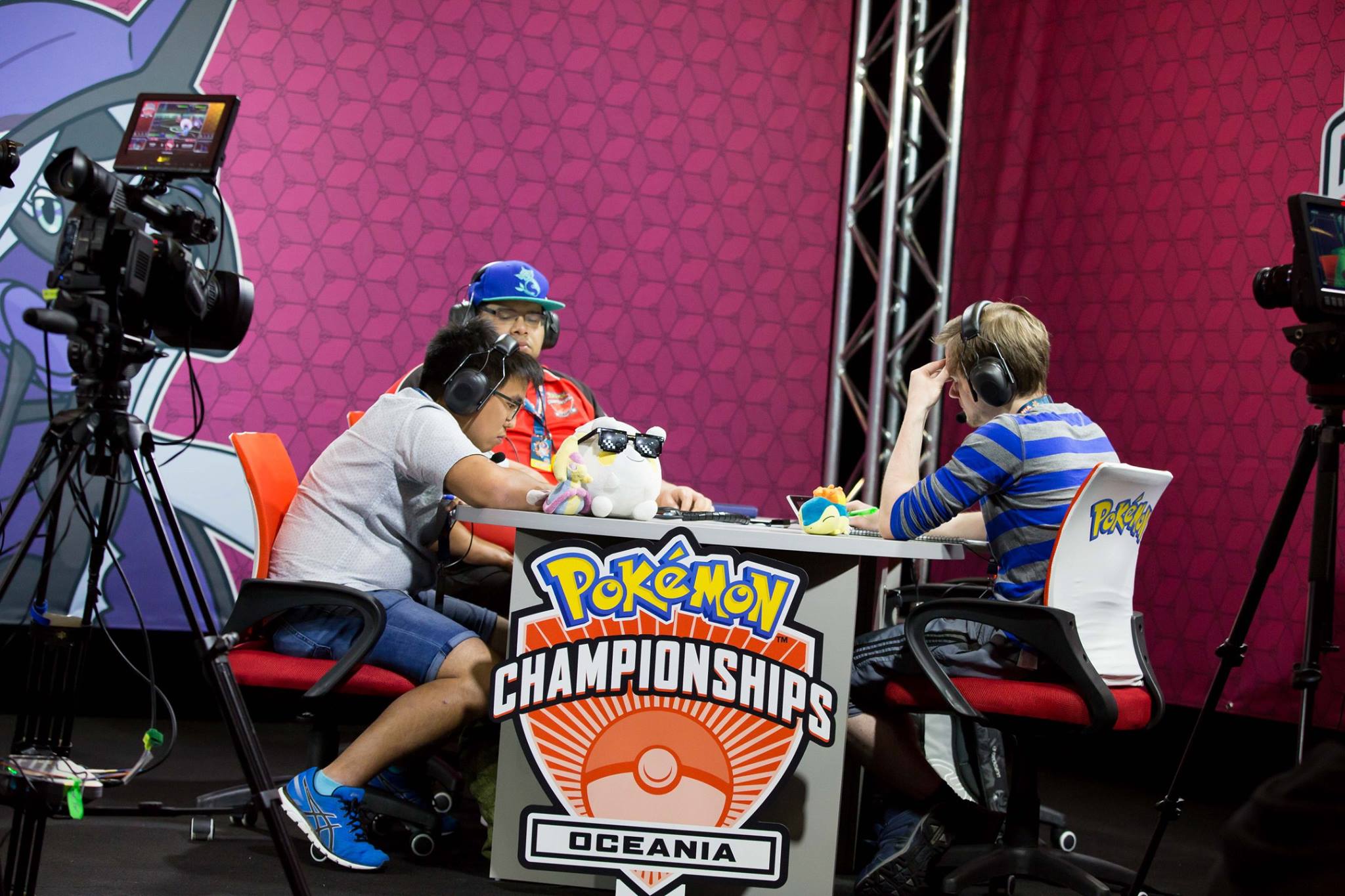 Competitive video game battling