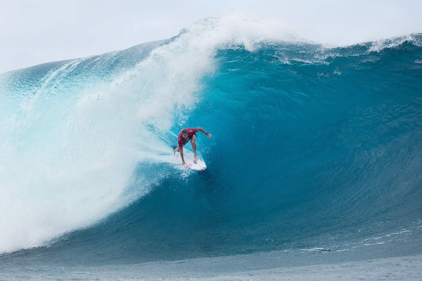 Mick Fanning surfing in Tahiti