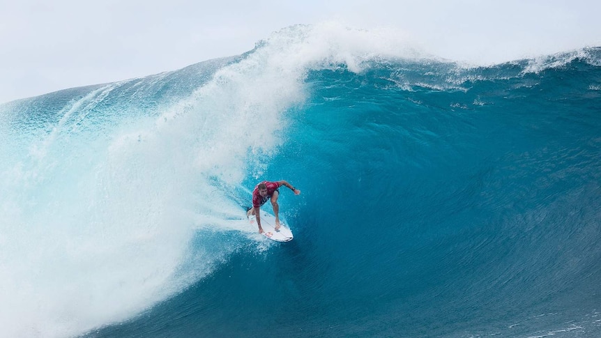 Mick Fanning surfing in Tahiti