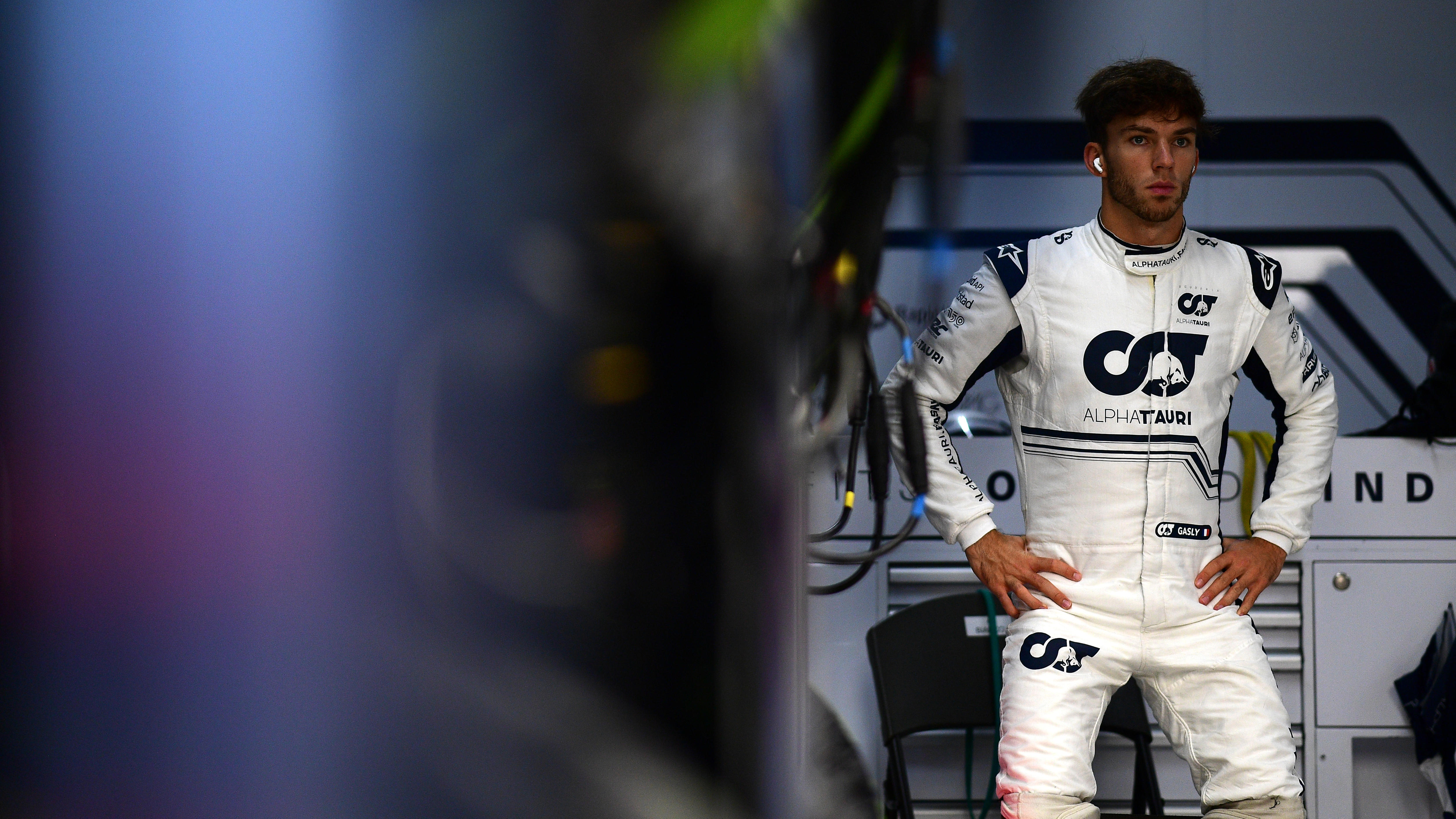 Pierre Gasly fumes after narrowly missing crane at Japanese F1 Grand