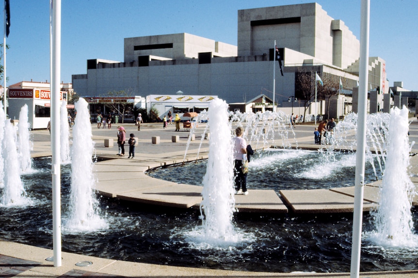 Fountains at the opening of South Bank in 1992.