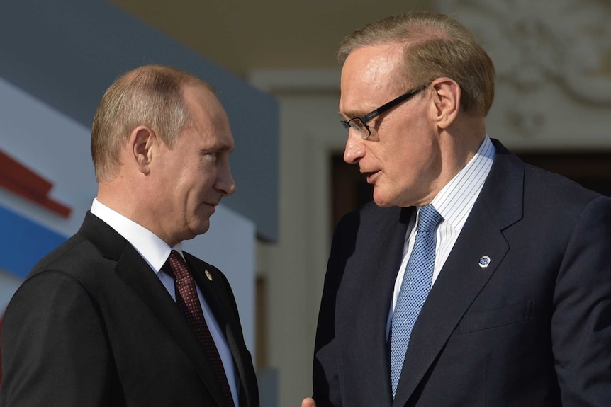Vladimir Putin welcomes Bob Carr at start of G20 summit in St Petersburg
