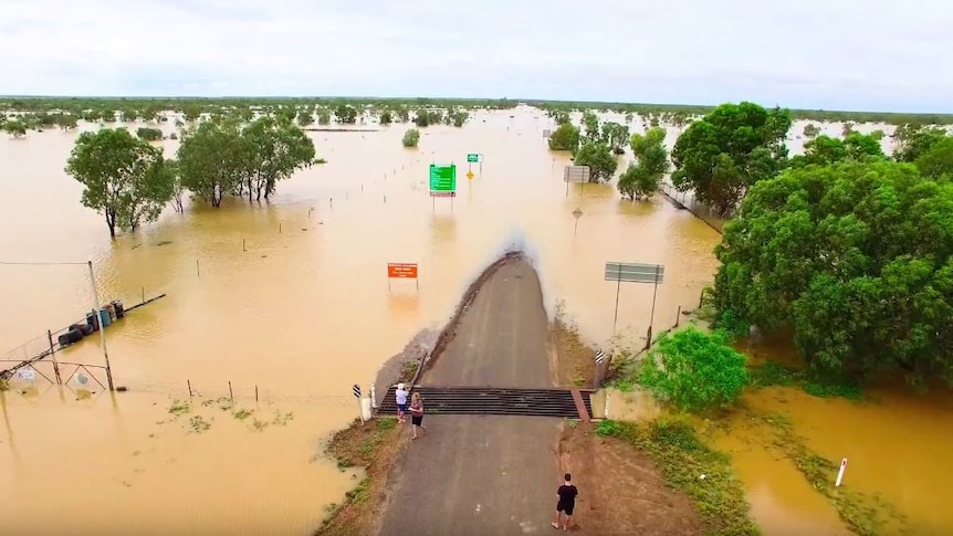 Flooded Jundah Road in Winton