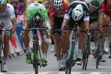 Matteo Trentin (R) beats Peter Sagan (L) on the line to win stage seven of the 2014 Tour de France.